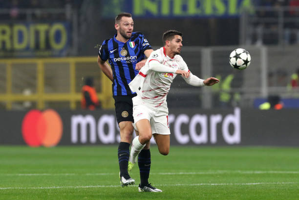 形成自己独 形成自己独